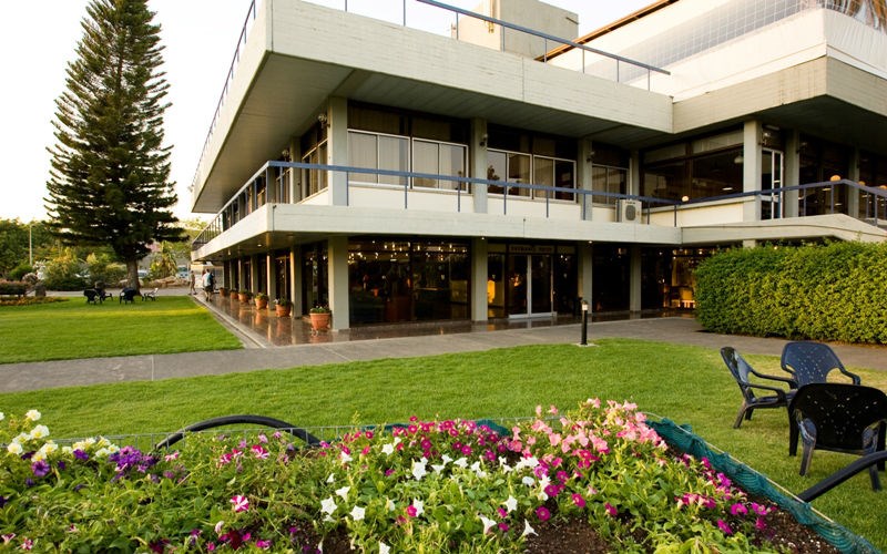 Enjoy 15% discount on the 3rd night for reservations booked for mid Dec.